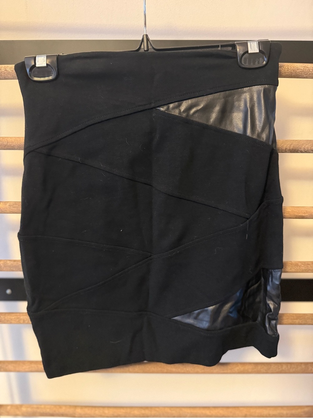Vintage Aritzia Black Faux-Leather Panel Bandage Skirt - Women